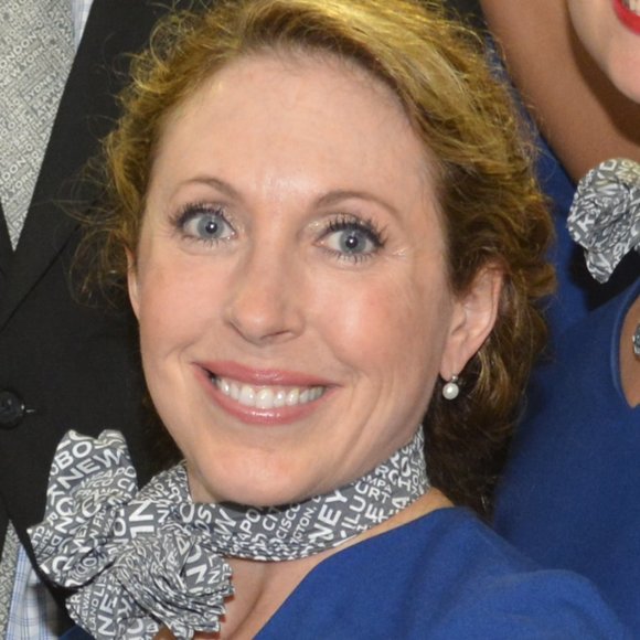 Meet your Posher, Heather - Picture 2 of 2